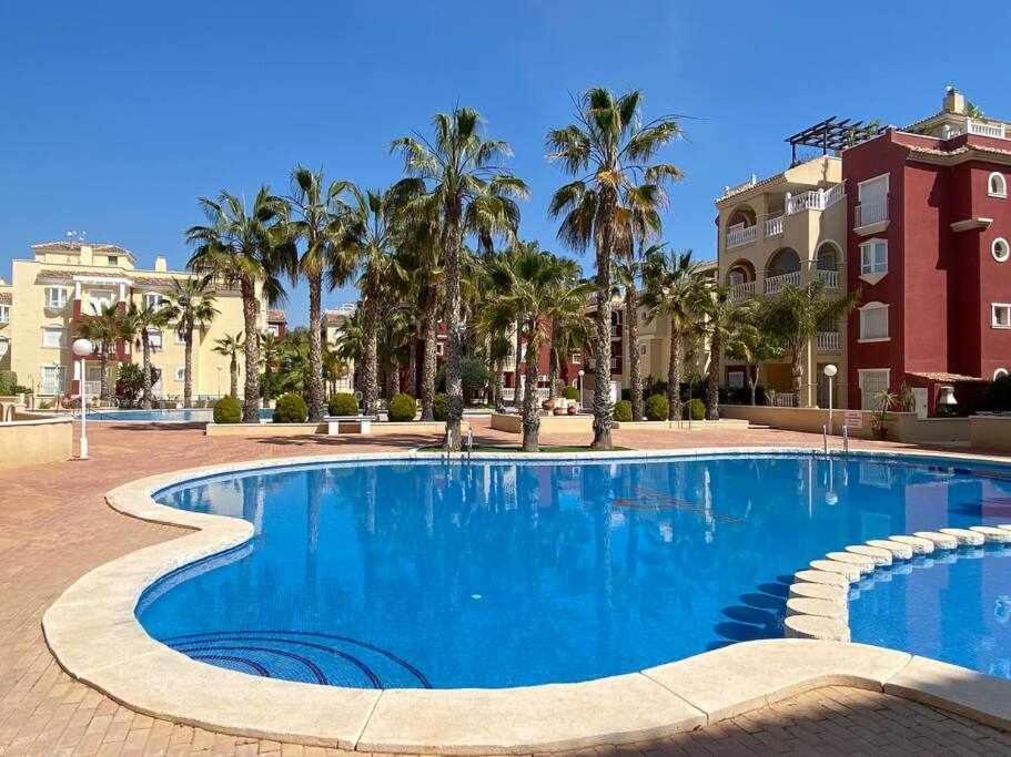 Acogedor Apartamento Cerca De La Playa Los Alcazares Bagian luar foto