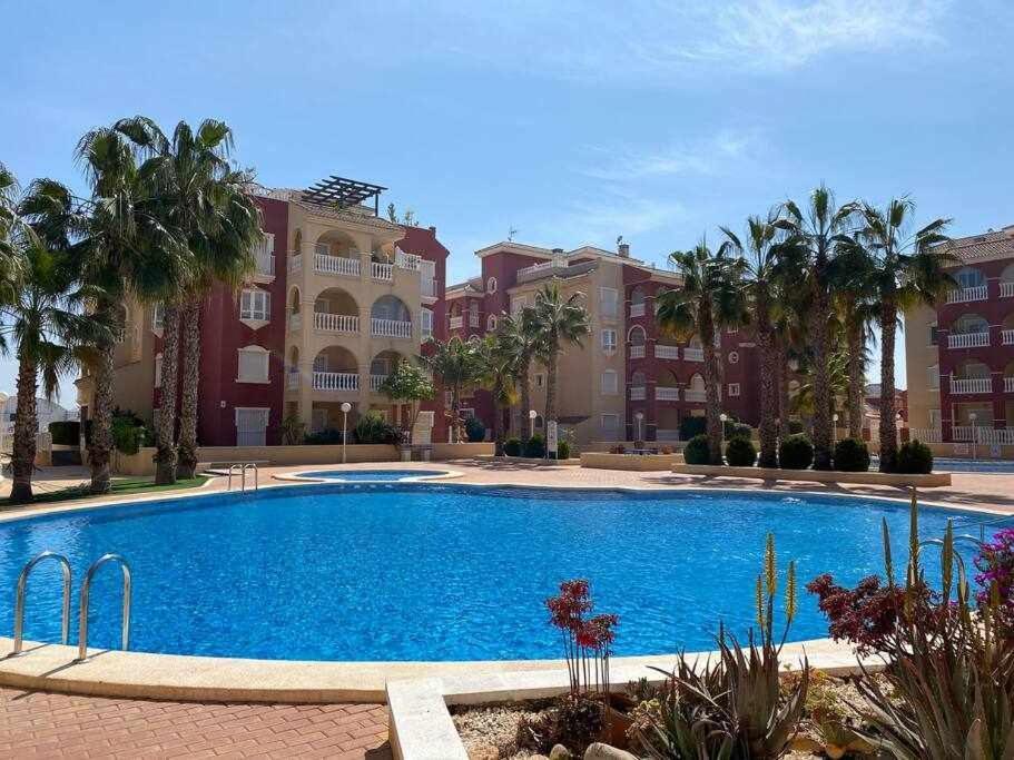 Acogedor Apartamento Cerca De La Playa Los Alcazares Bagian luar foto